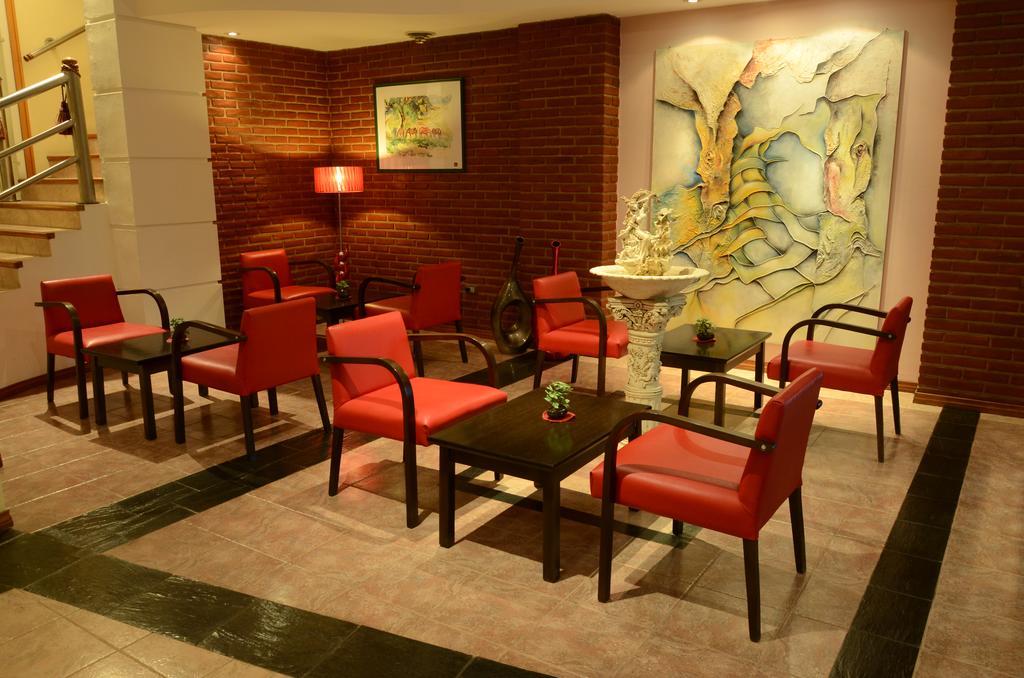 Niken Hotel Spa & Business Center ネコチェア エクステリア 写真